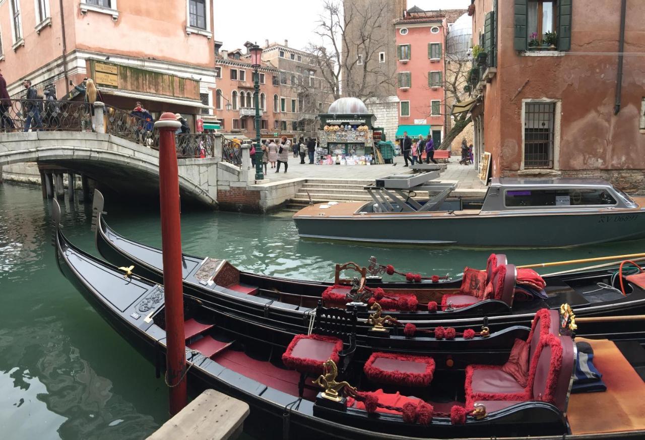 The Wolf House Hotel Venedig Eksteriør billede