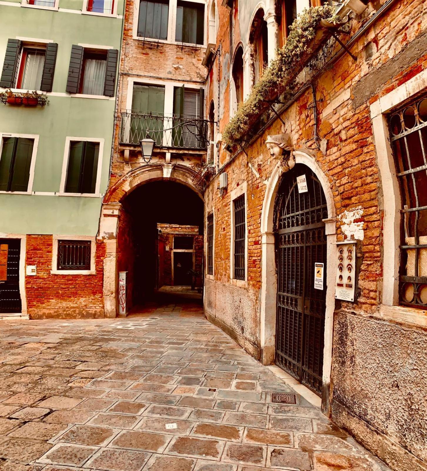 The Wolf House Hotel Venedig Eksteriør billede